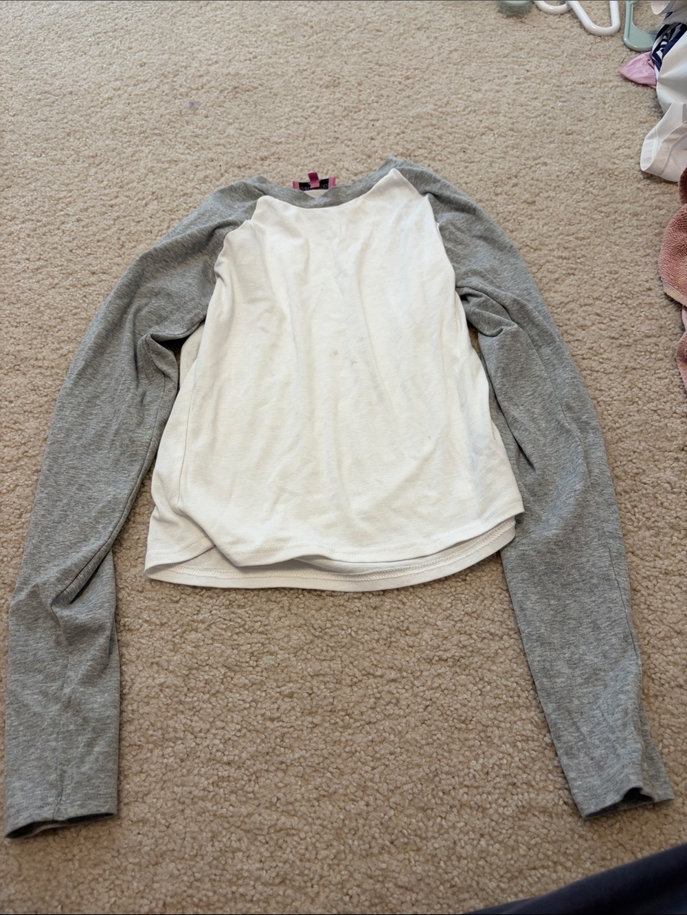 Women's White and Gray Long-Sleeve Raglan Top